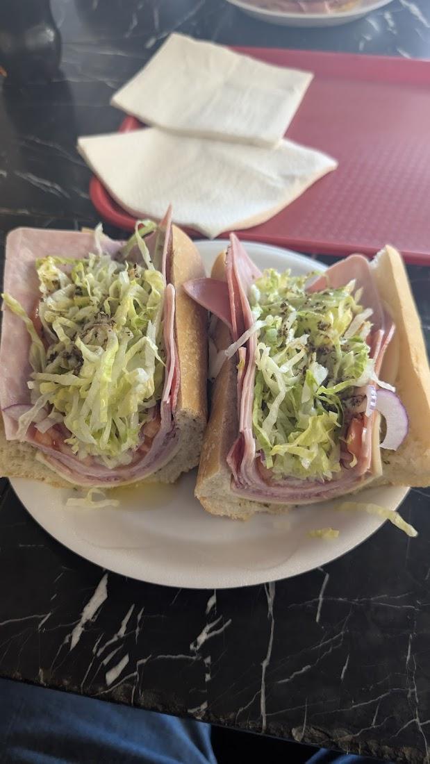 Capri Deli & Pizza In Palatine